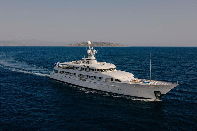 Crewed Yacht Charter Athens