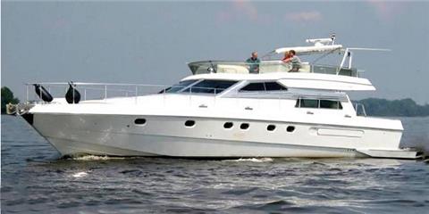 FERRETTI 58