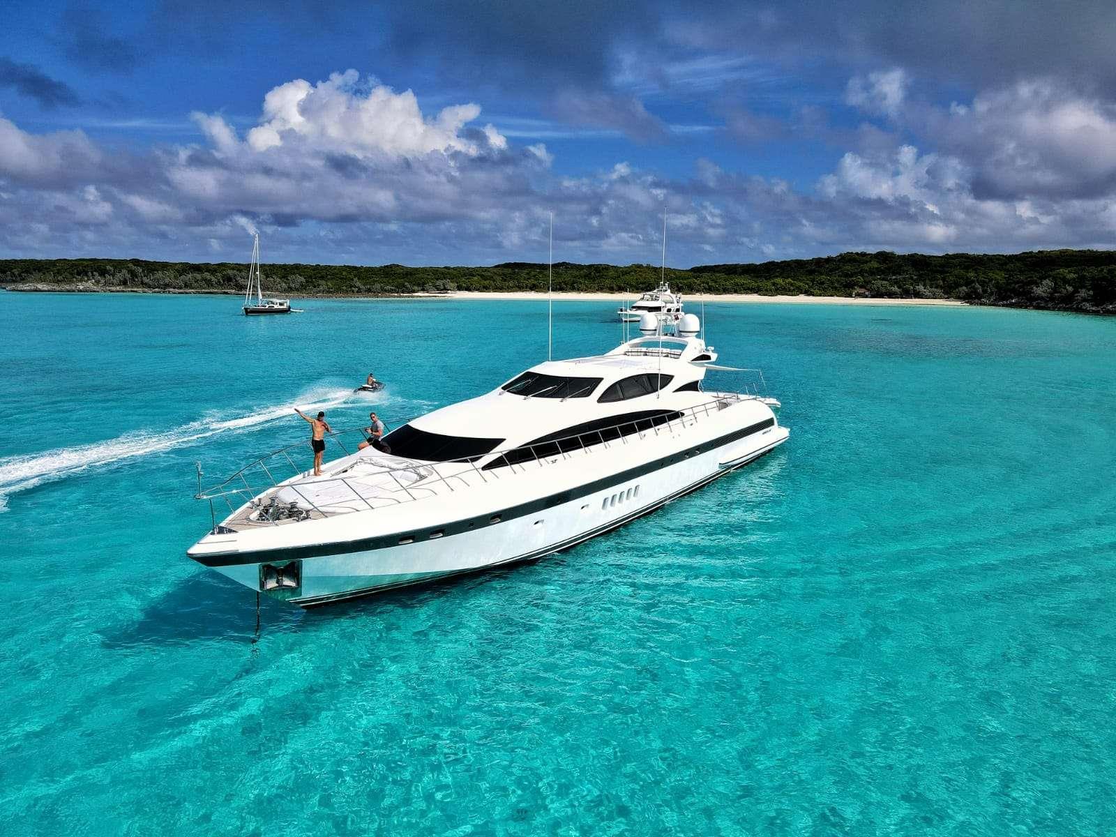Mangusta 105' CY